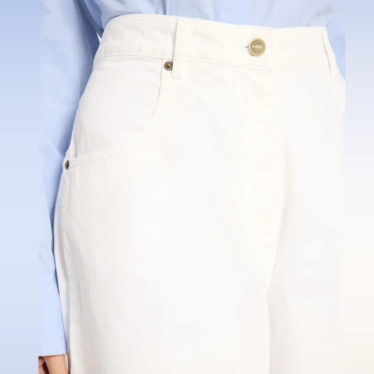 Jacquemus Relaxed Fit Jeans Nimes in White