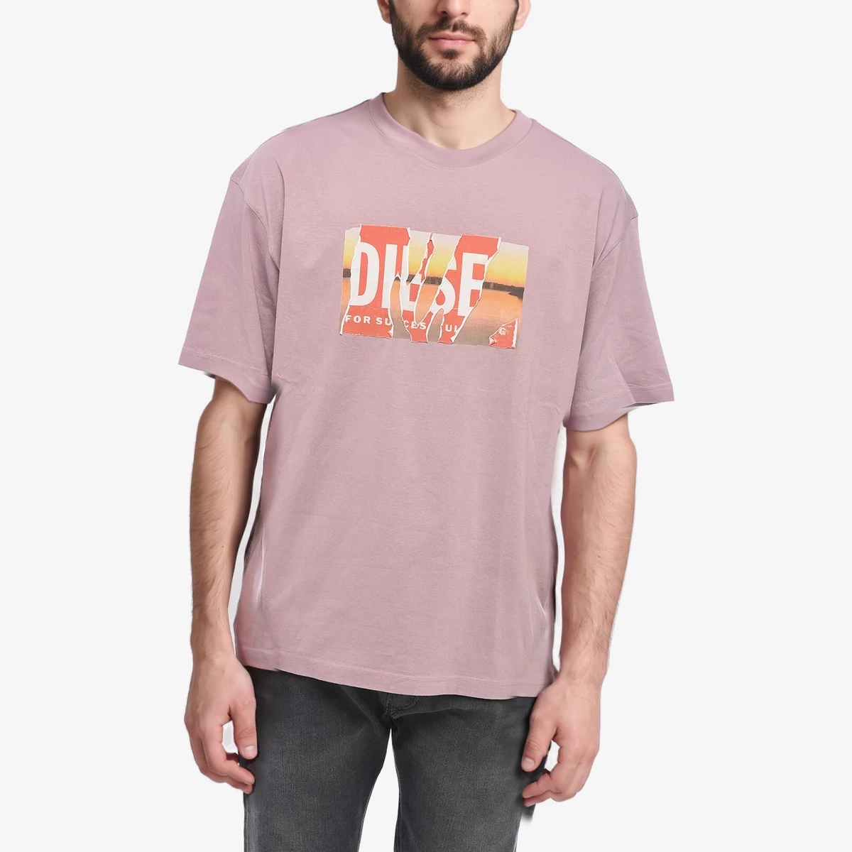 Diesel T-Shirt T-WASH-POFF-L1 with Distressed-Effect Logo in Pink