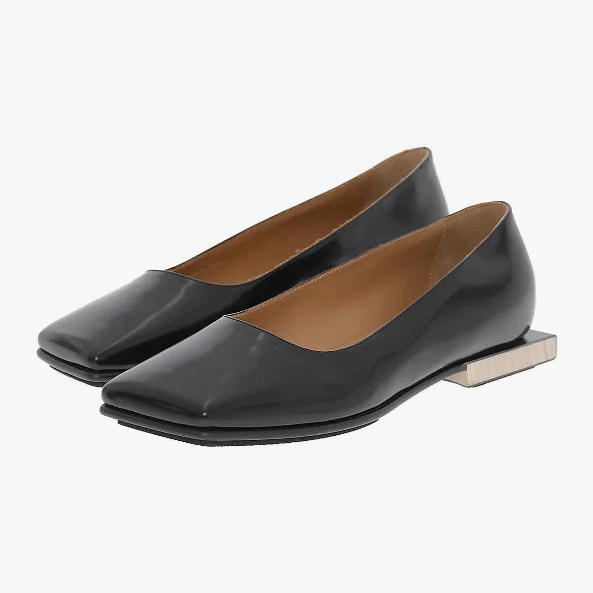 Maison Margiela MM22 Patent Leather Ballerinas with Square Heel in Black