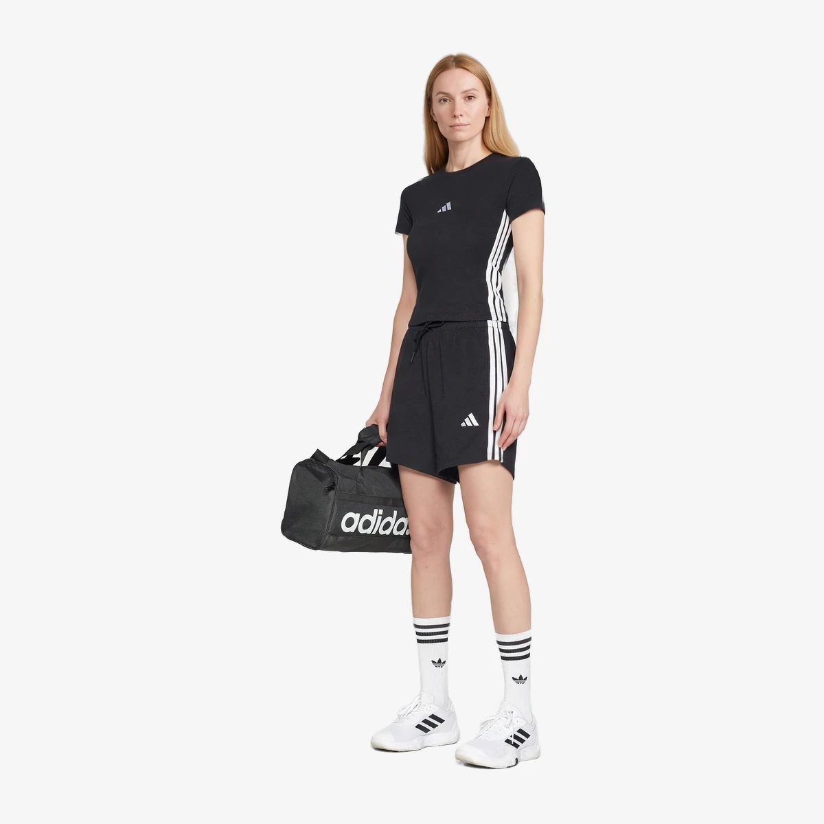 Essentials 3-Stripes Sports Shorts ხედი 2