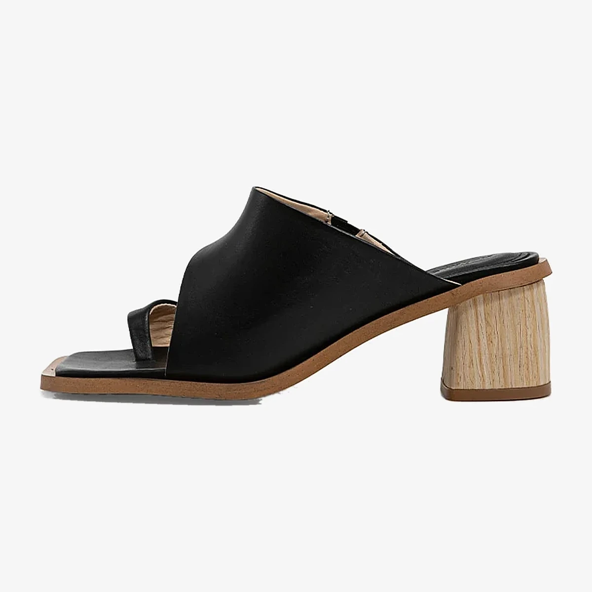 Alohas Leather Toe-Post Sandals — შავი