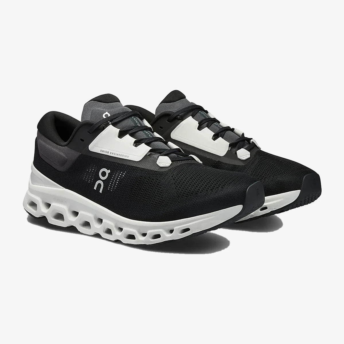 On Cloudstratus 3 Running Sneakers in Black