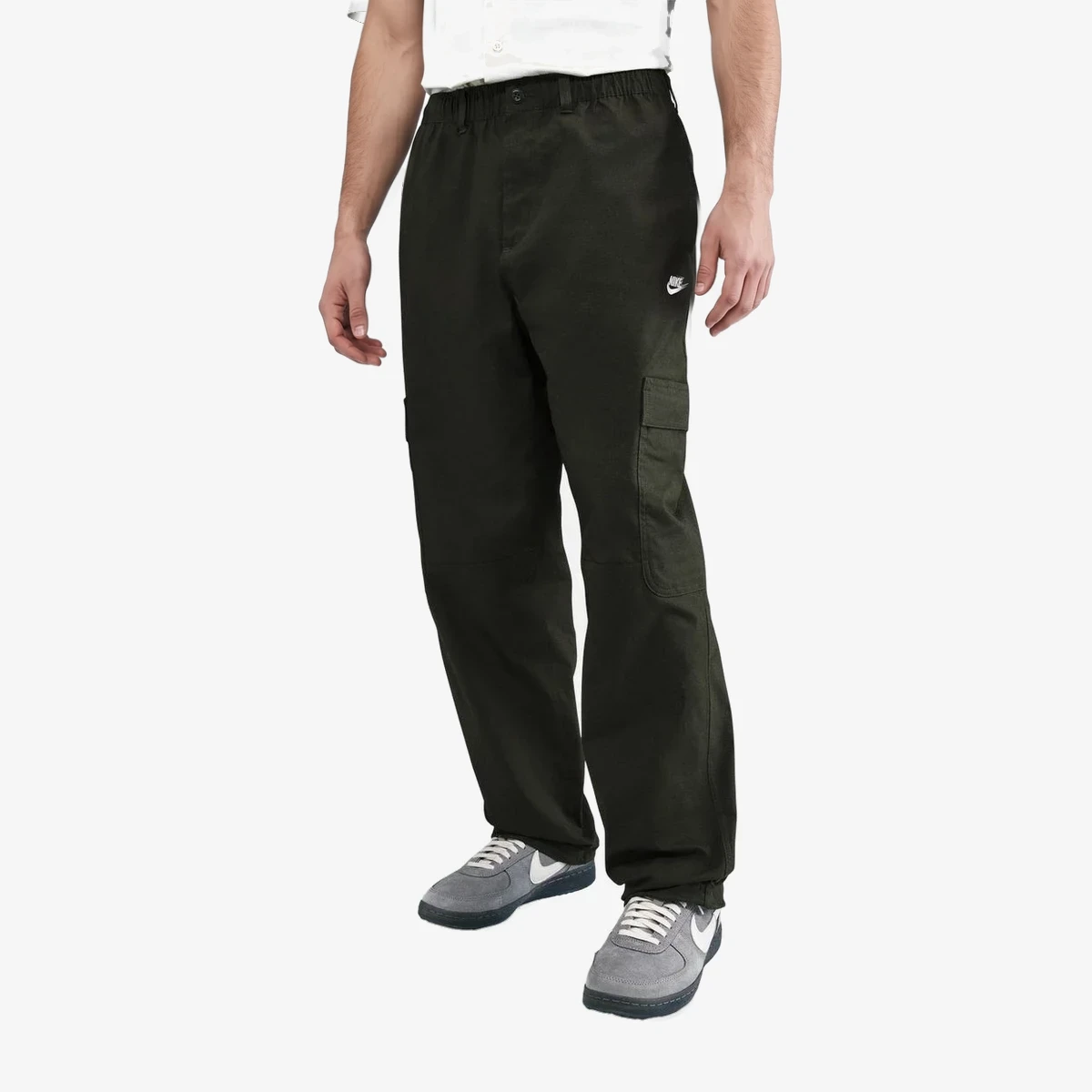 Nike Woven Cargo Trousers in Olive
