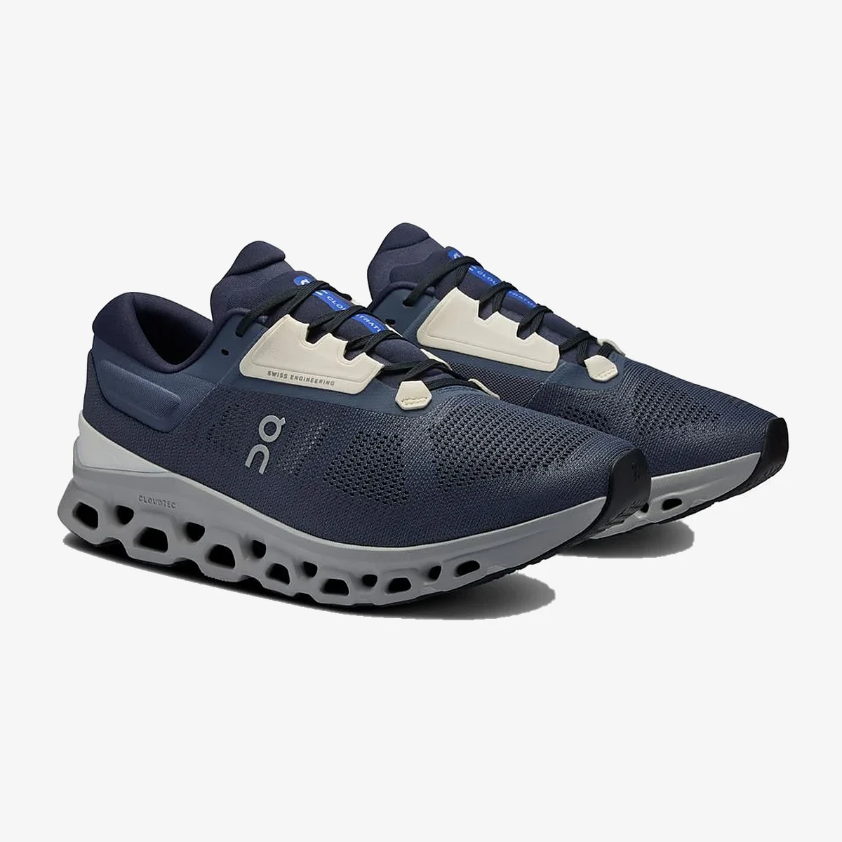 On Cloudstratus 3 Running Sneakers in Navy
